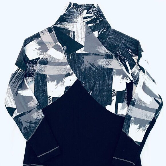 Simply Art by Dolcezza long sleeve top Womens Medium black white wearable art - Picture 2 of 9